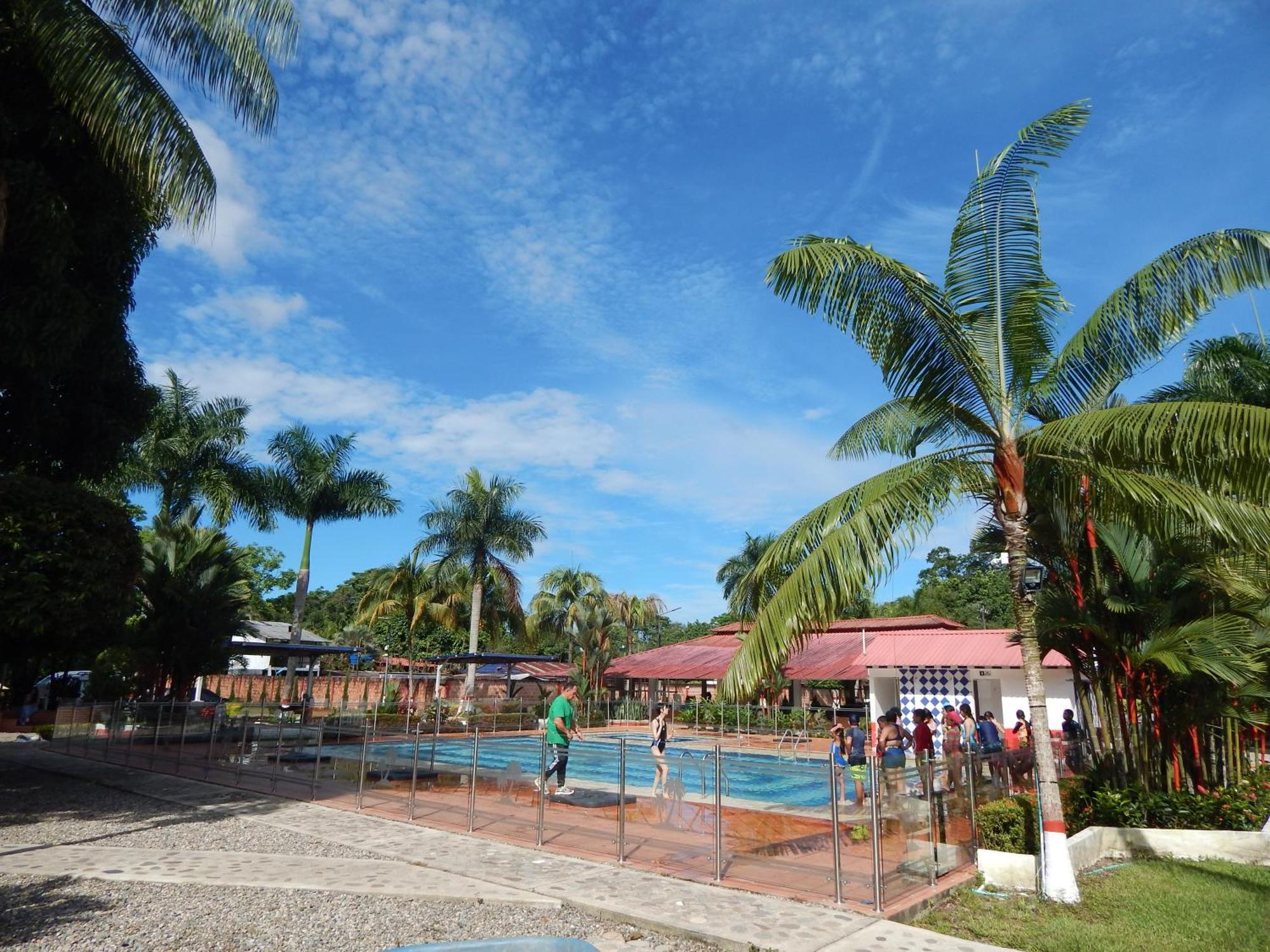 Hotel Campestre Las Palmas Sas Villavicencio Exterior photo