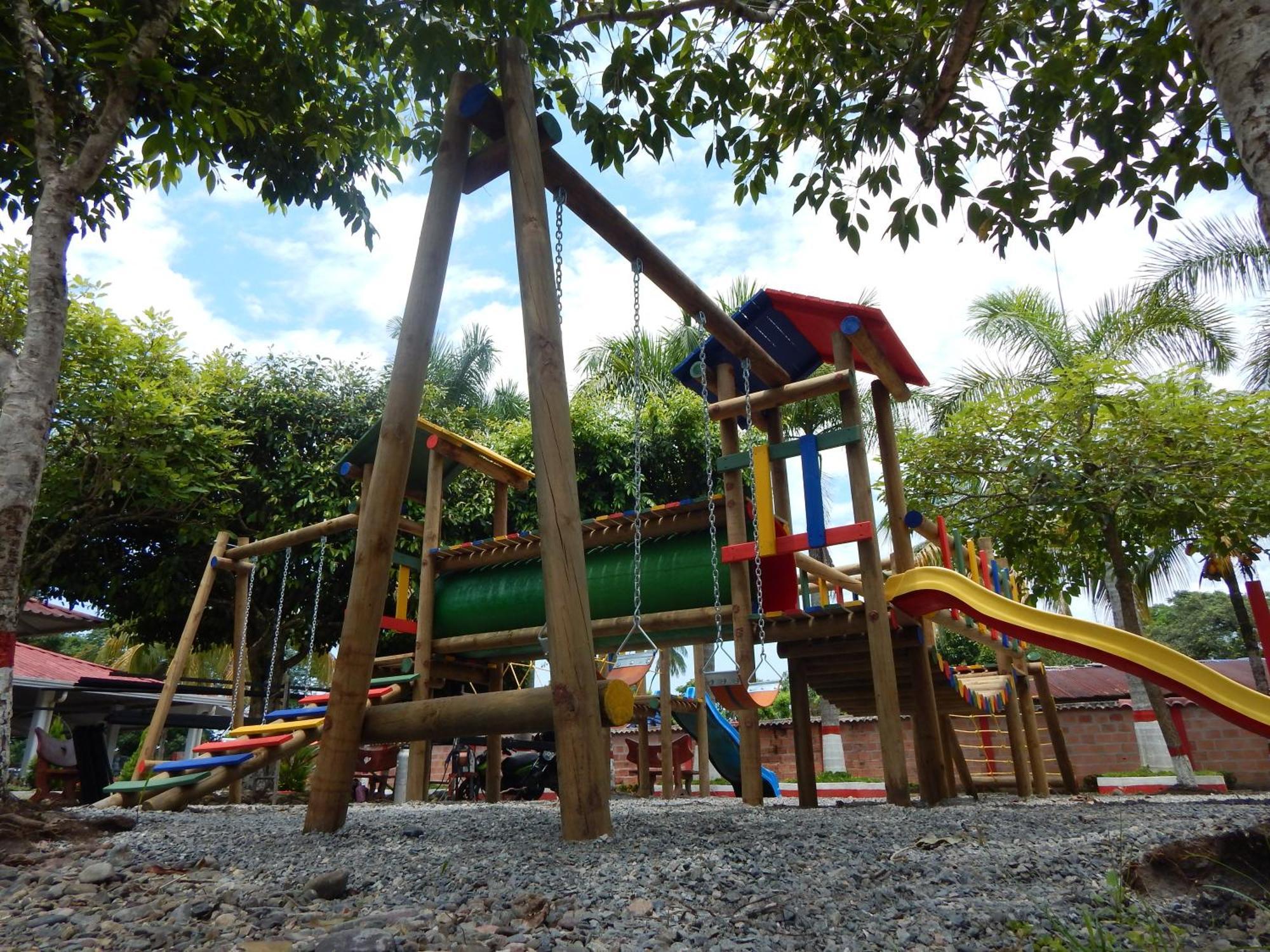 Hotel Campestre Las Palmas Sas Villavicencio Exterior photo