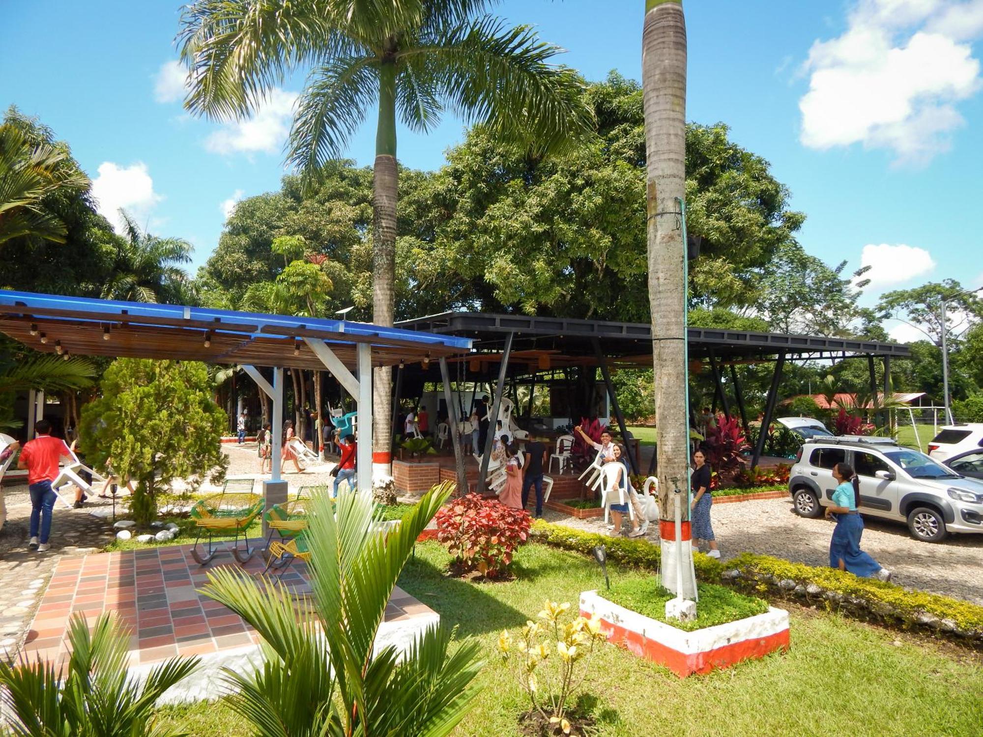 Hotel Campestre Las Palmas Sas Villavicencio Exterior photo